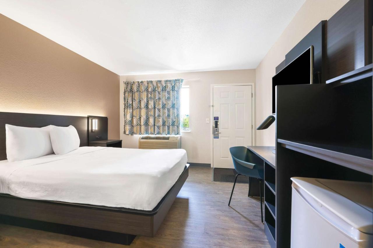 Motel 6-Kirkland, Wa - North Kirkland Eksteriør billede