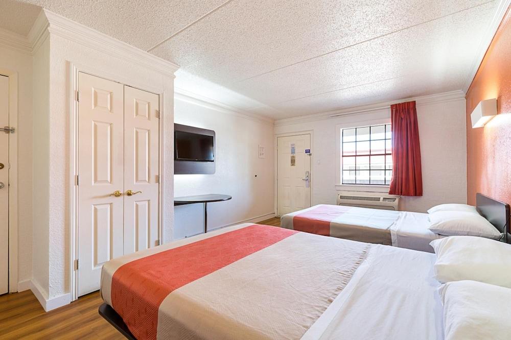 Motel 6-Kirkland, Wa - North Kirkland Eksteriør billede