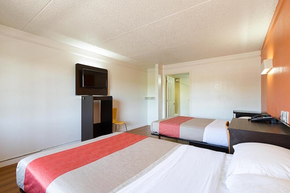 Motel 6-Kirkland, Wa - North Kirkland Eksteriør billede