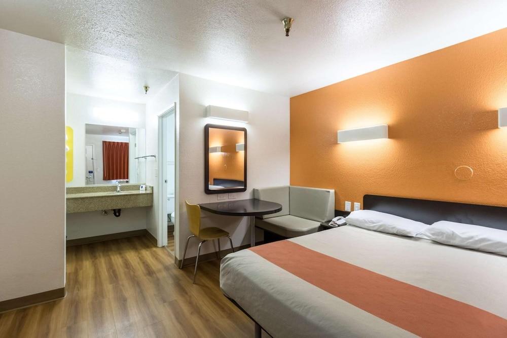 Motel 6-Kirkland, Wa - North Kirkland Eksteriør billede